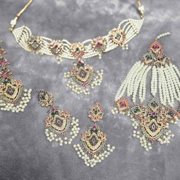 Indian/Pakistan jwellery - Picture 12 of 13